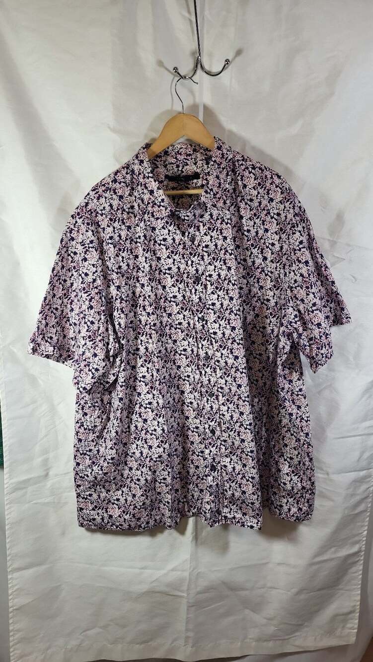 SYNRGY Big & Tall Blue and Pink Floral Short Sleeve 100% Cotton Button Up Shirt